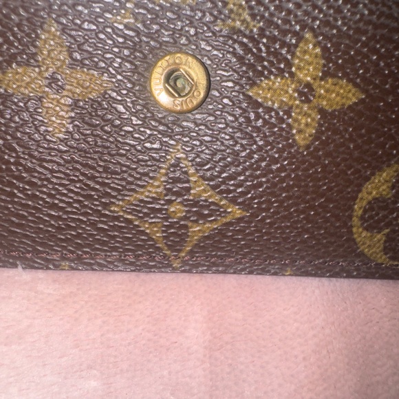 Louis Vuitton Monogram Brown Key Wallet - Picture 6 of 9